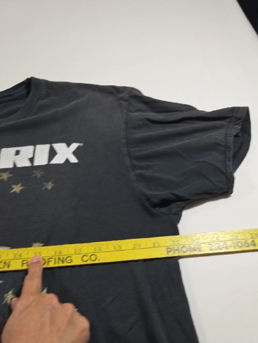 Jimi Hendrix Black Graphic Short Sleeve Tee Distressed - Picture 3 of 6